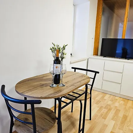 Kanavelic Apartman *